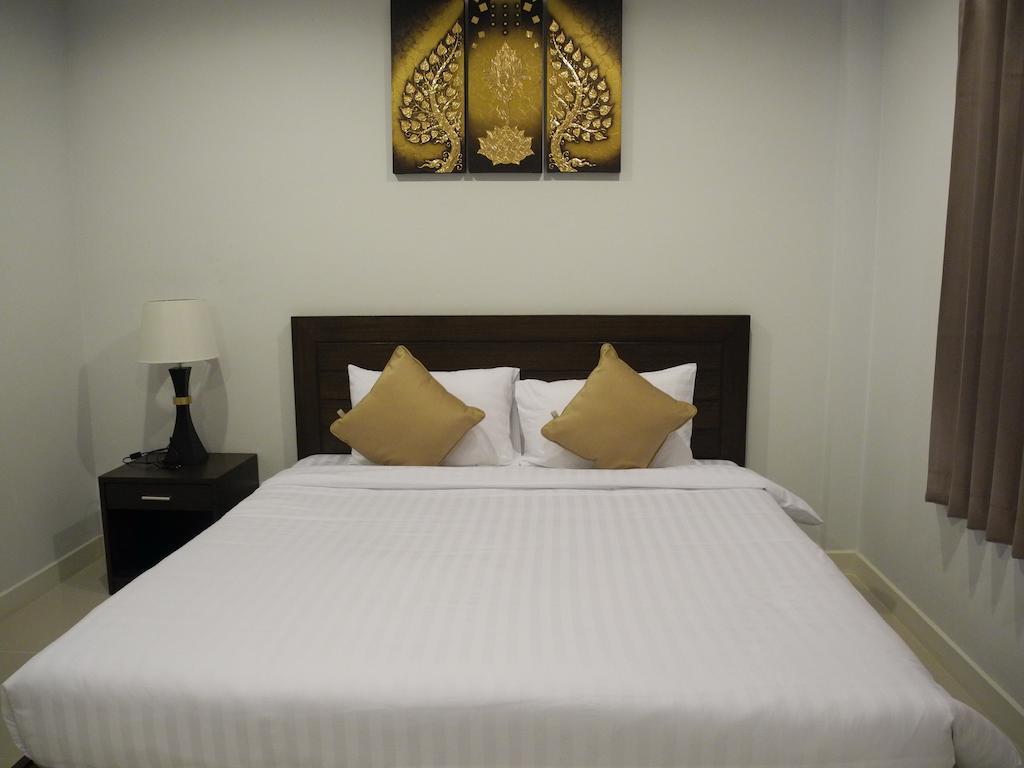 กรีน เฮาส์ ภูเก็ต Apartment Pa Khlok ภายนอก รูปภาพ
