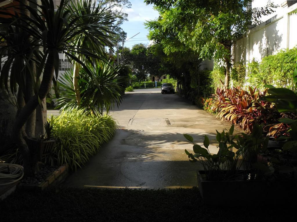 กรีน เฮาส์ ภูเก็ต Apartment Pa Khlok ภายนอก รูปภาพ