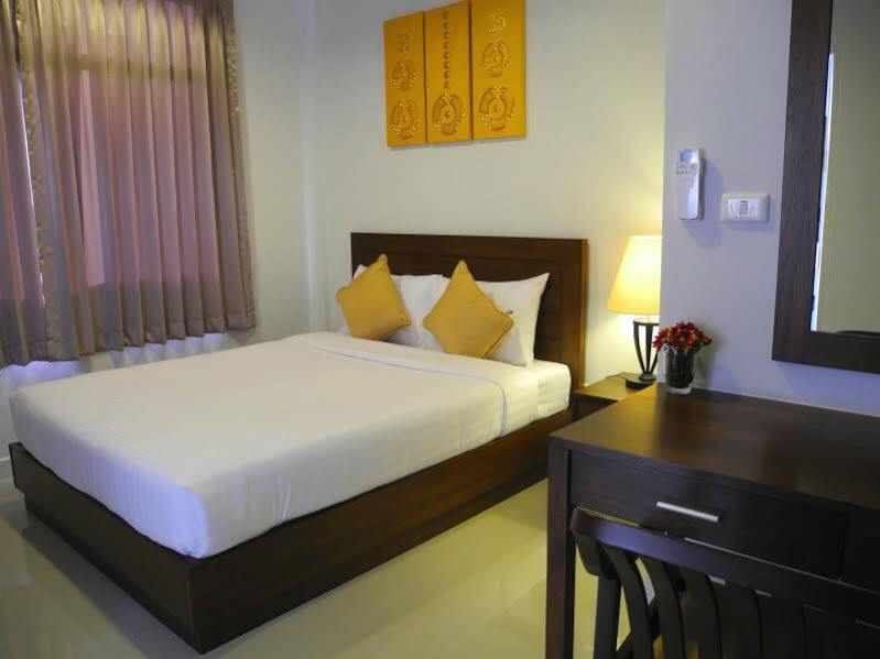 กรีน เฮาส์ ภูเก็ต Apartment Pa Khlok ภายนอก รูปภาพ